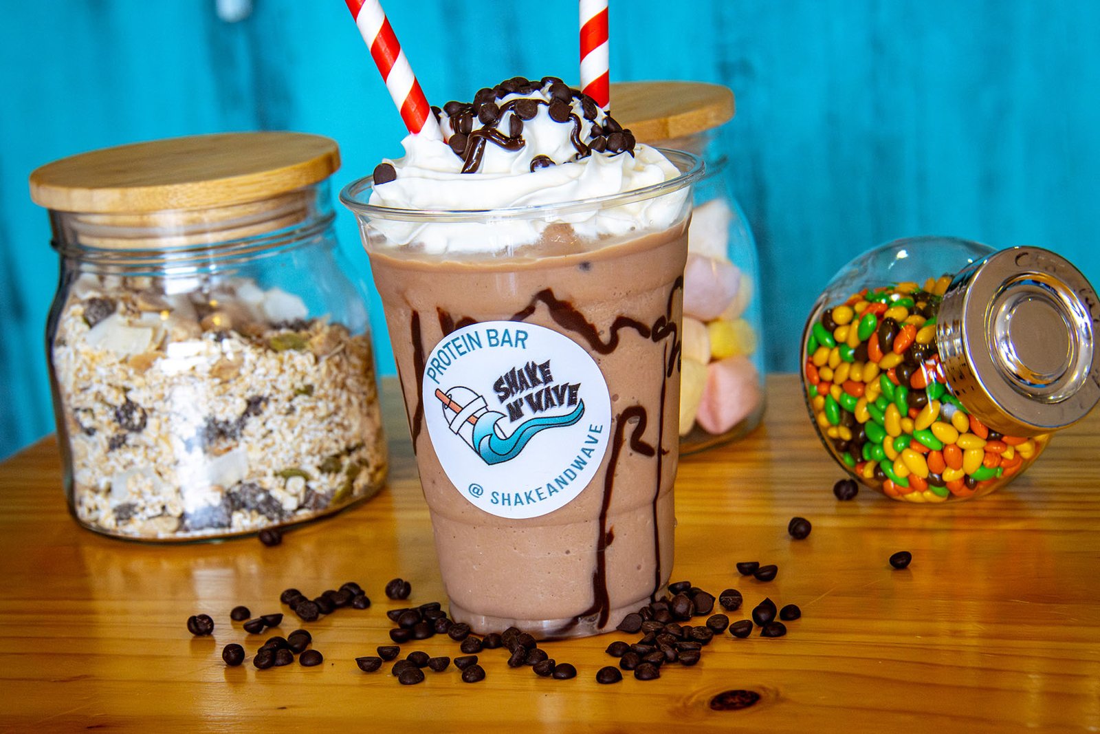 05-SHAKE-1800x1200px