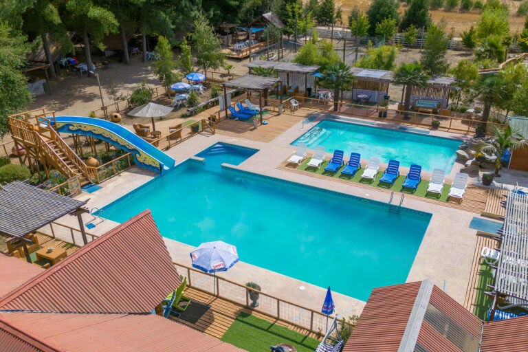 Cabañas y Camping Aguas de Ciruelos – Cáhuil
